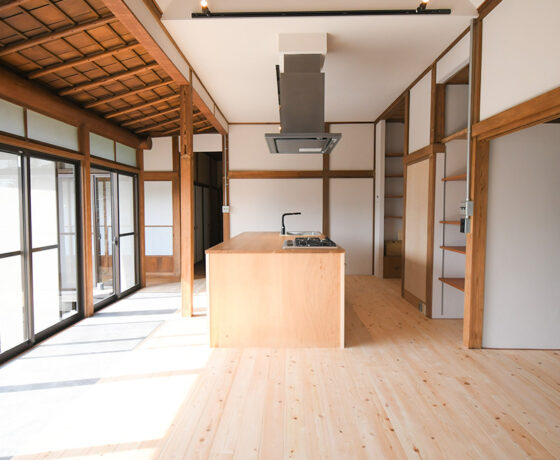 リフォーム後のリビング風景写真